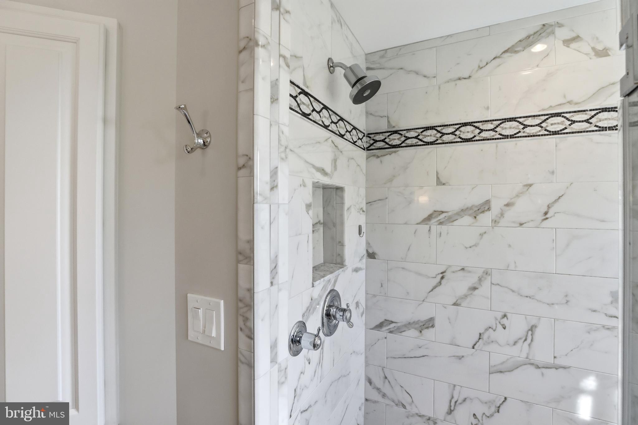 KINGS BRIDGE - Residential