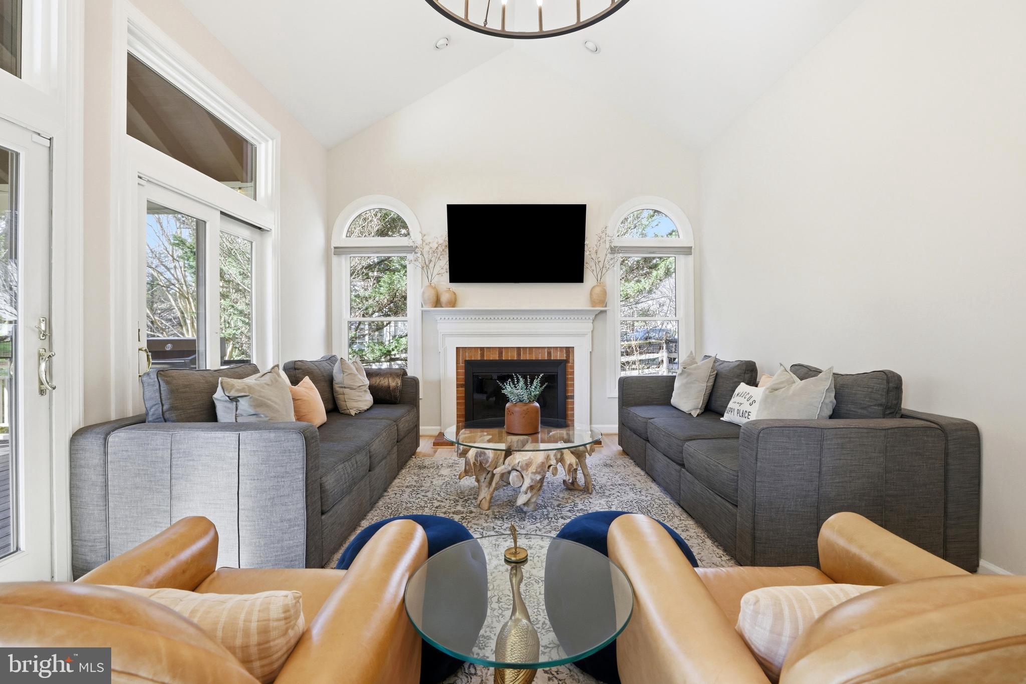 KINGS BRIDGE - Residential