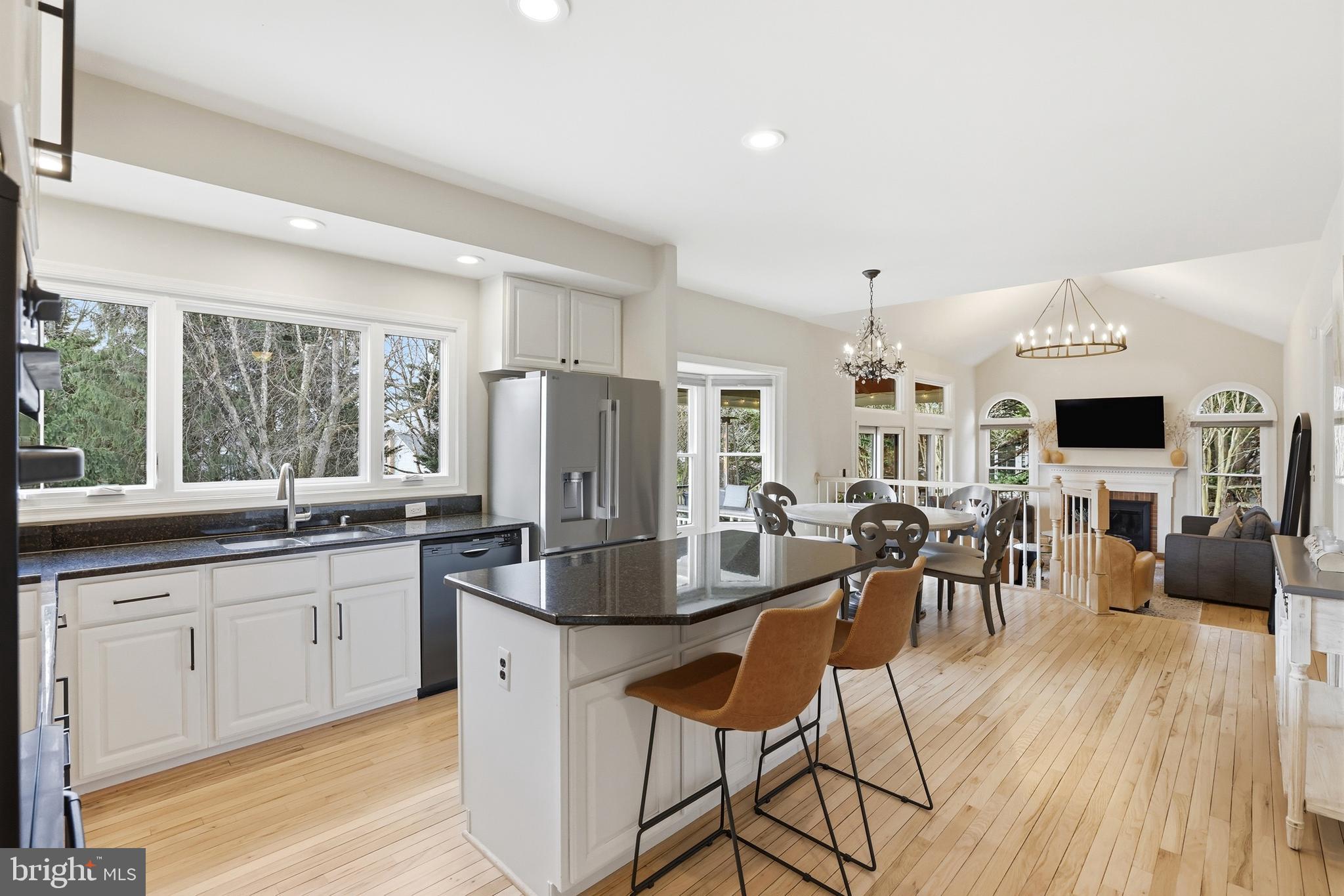 KINGS BRIDGE - Residential