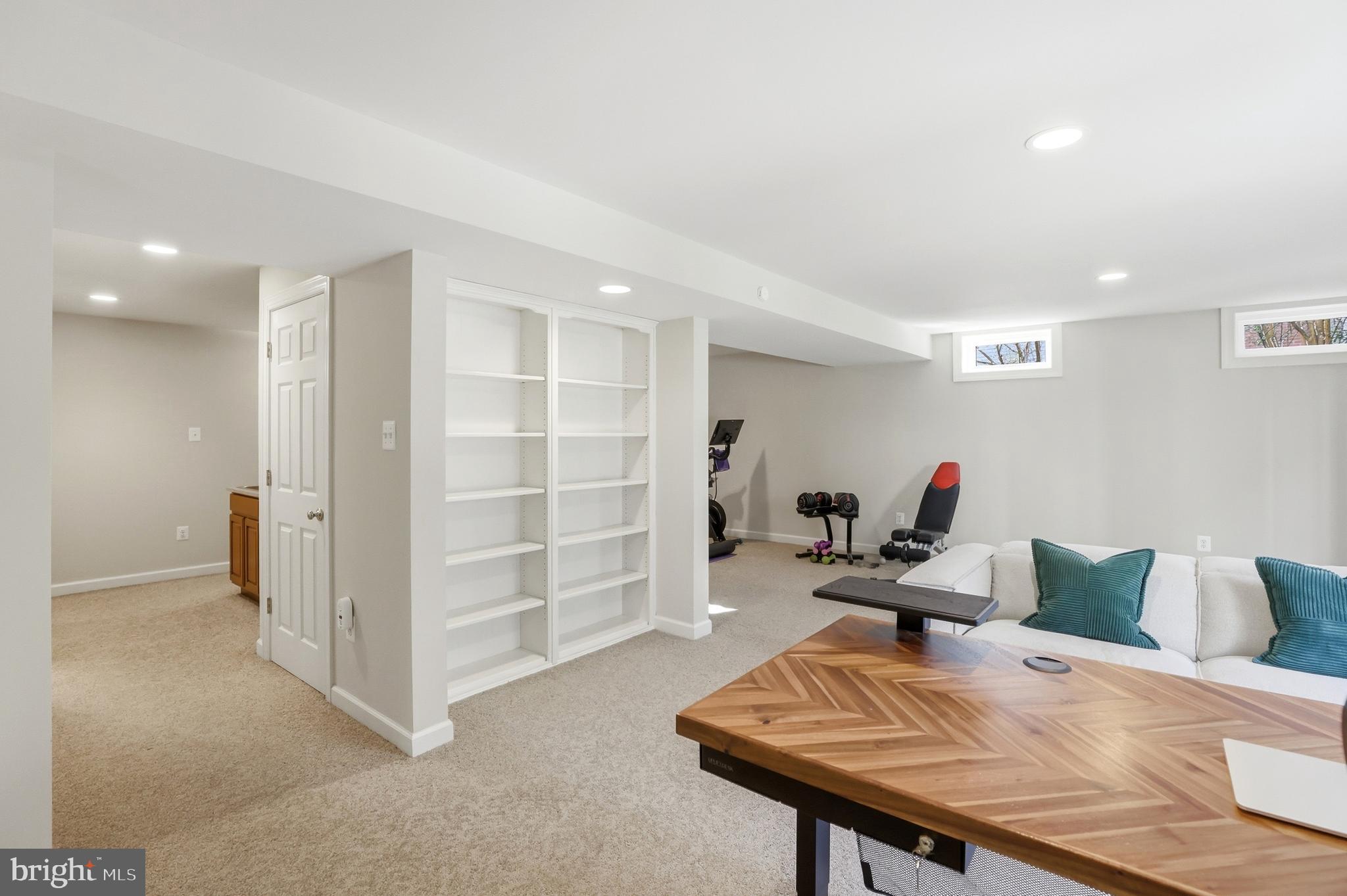 KINGS BRIDGE - Residential