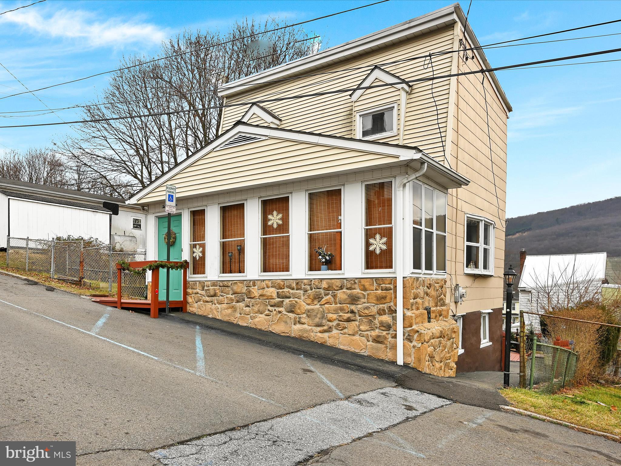 PORT CARBON - Residential