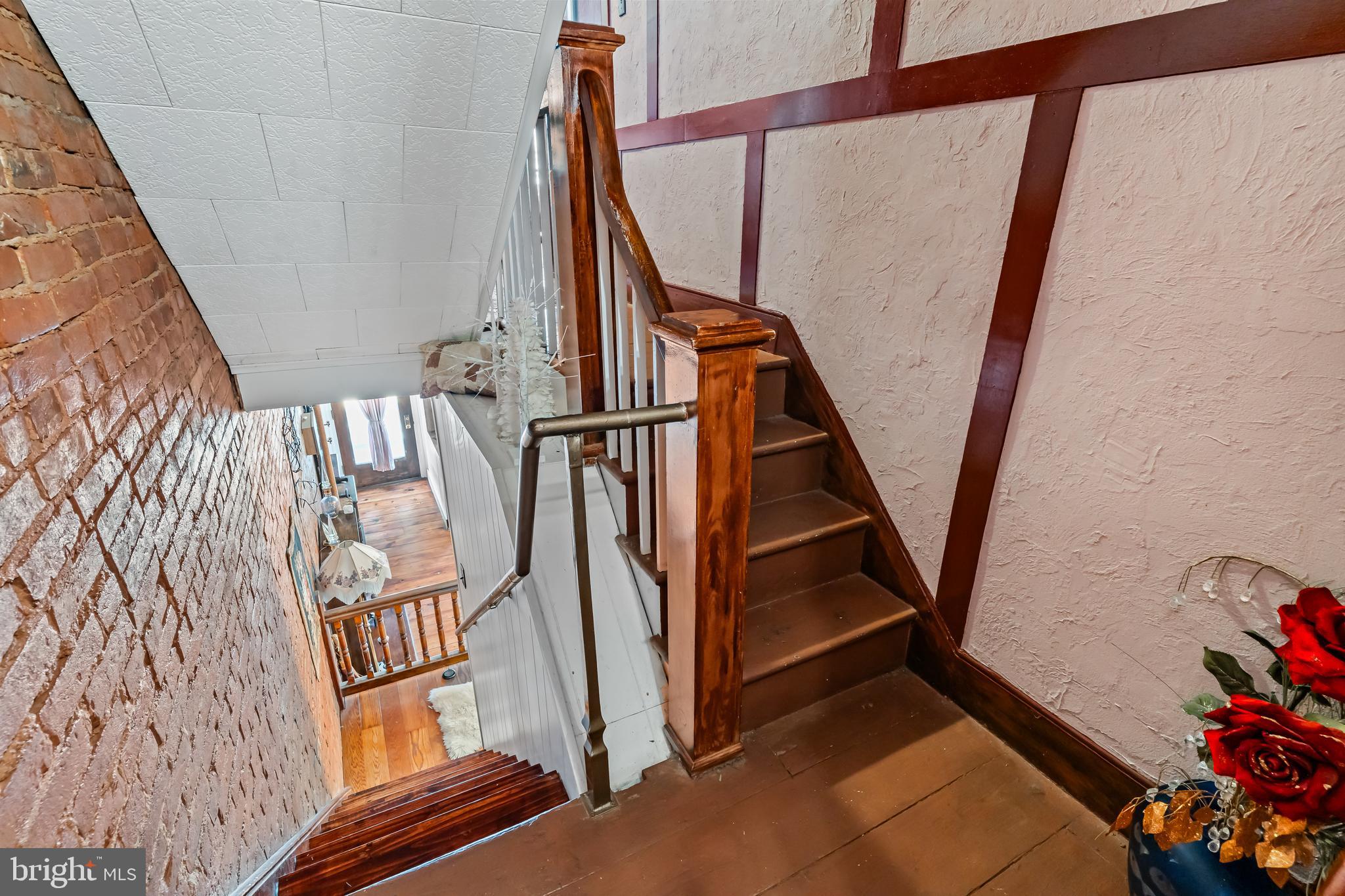 NONE AV AILBLE - Residential