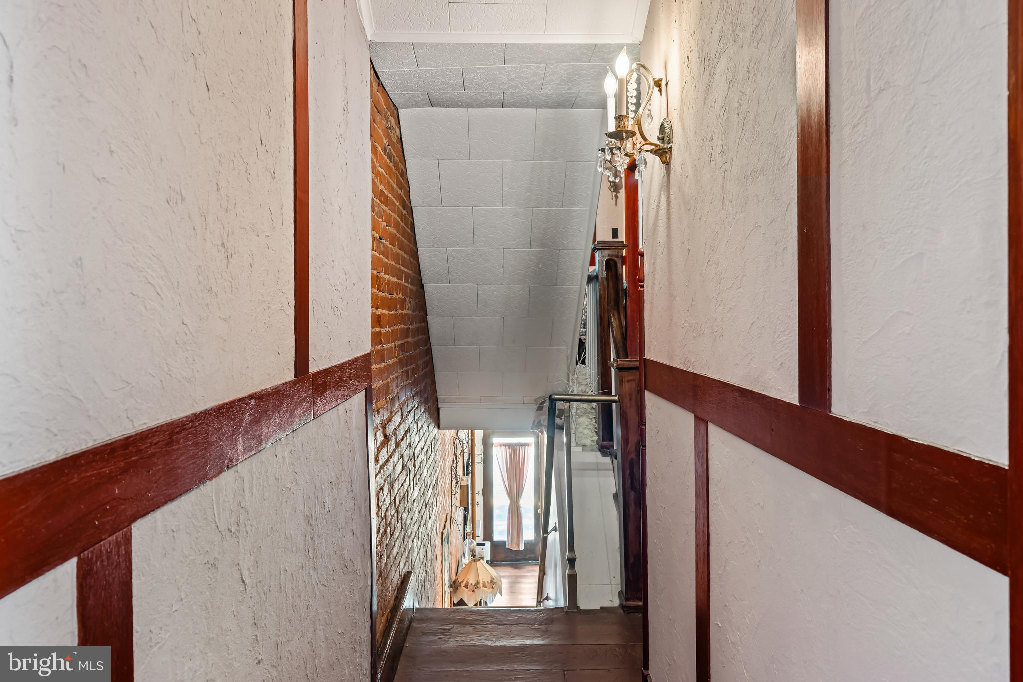 NONE AV AILBLE - Residential