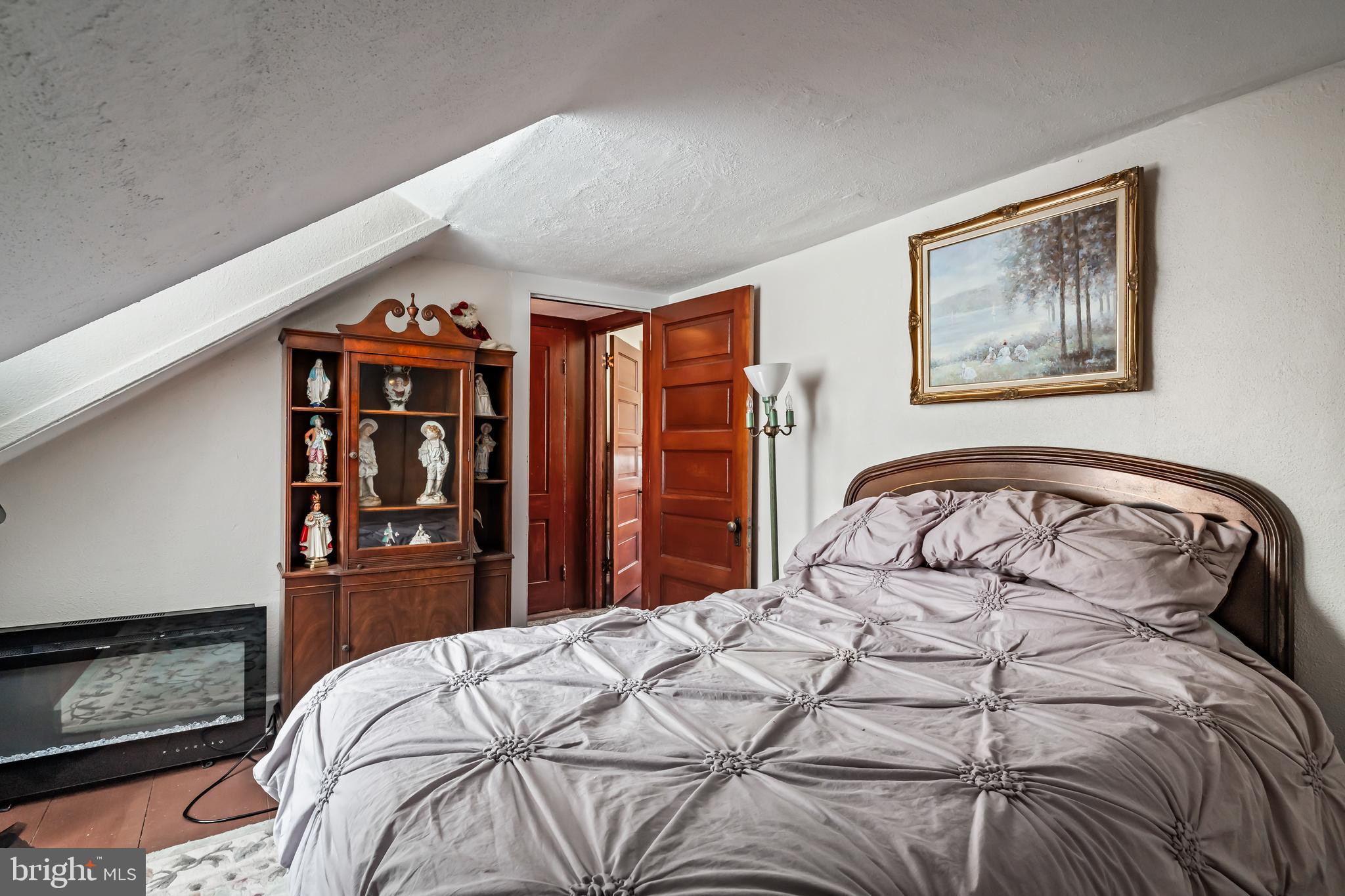 NONE AV AILBLE - Residential