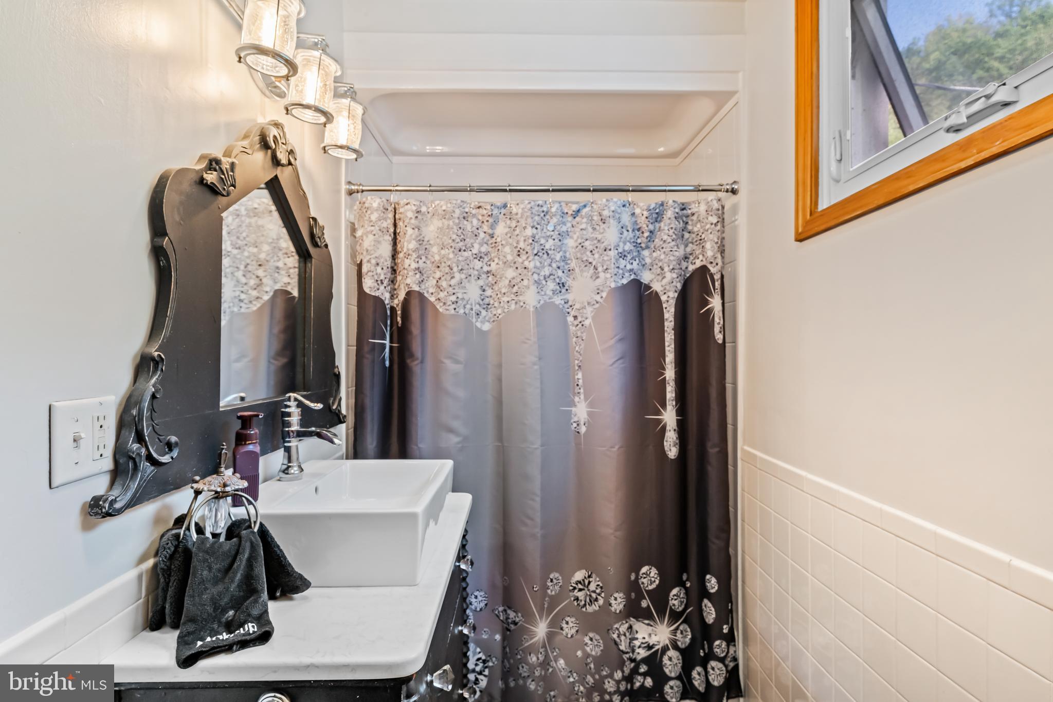 NONE AV AILBLE - Residential