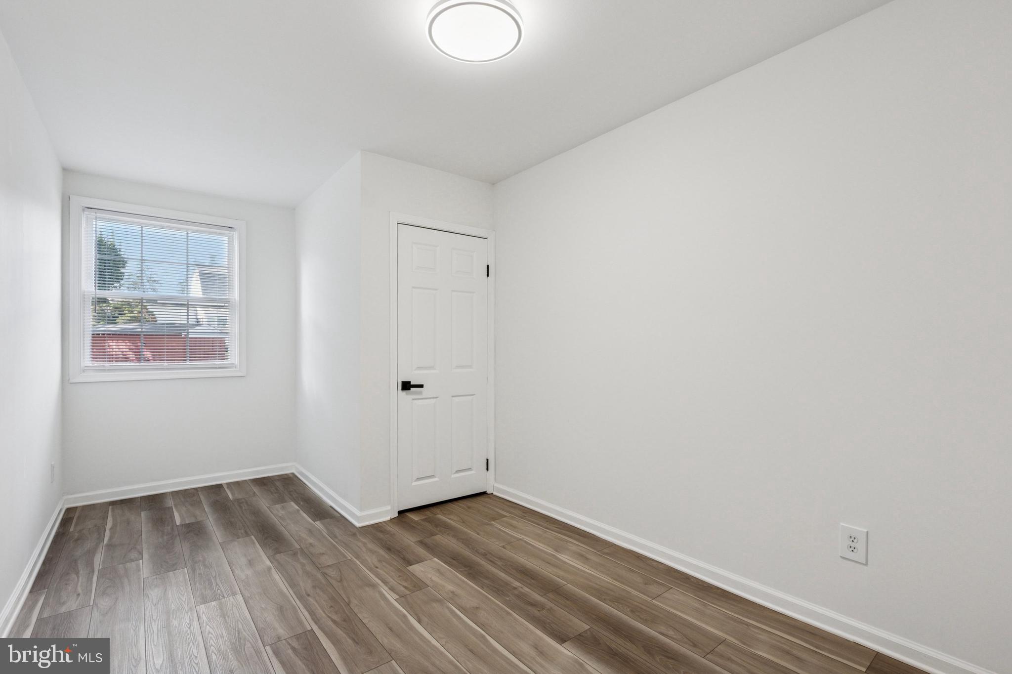 SOMERTON - Residential