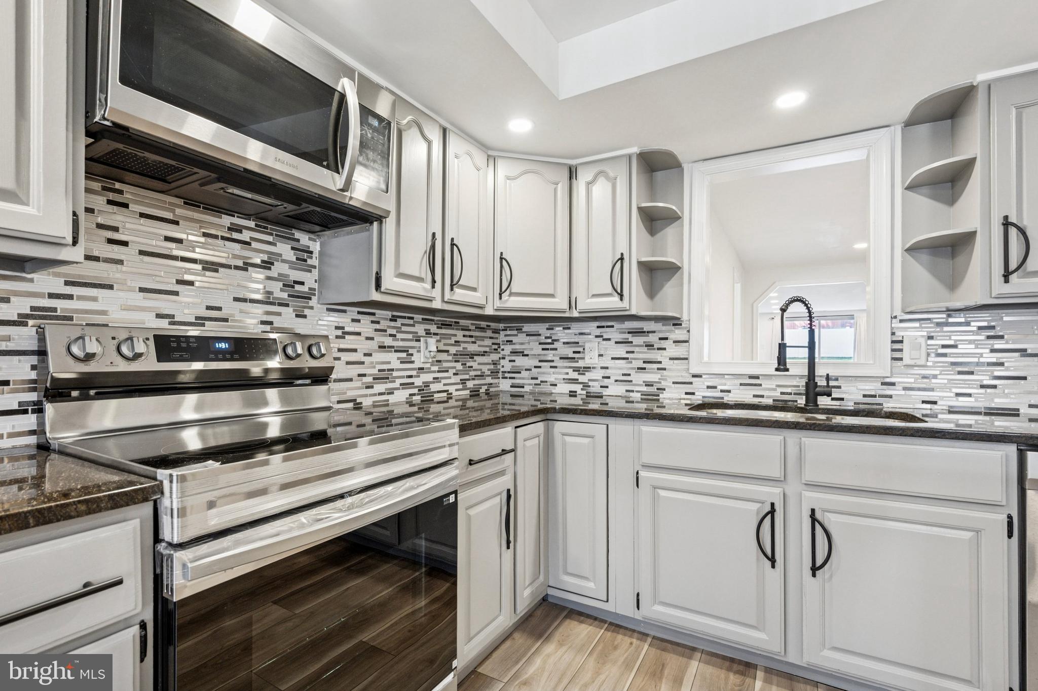 SOMERTON - Residential