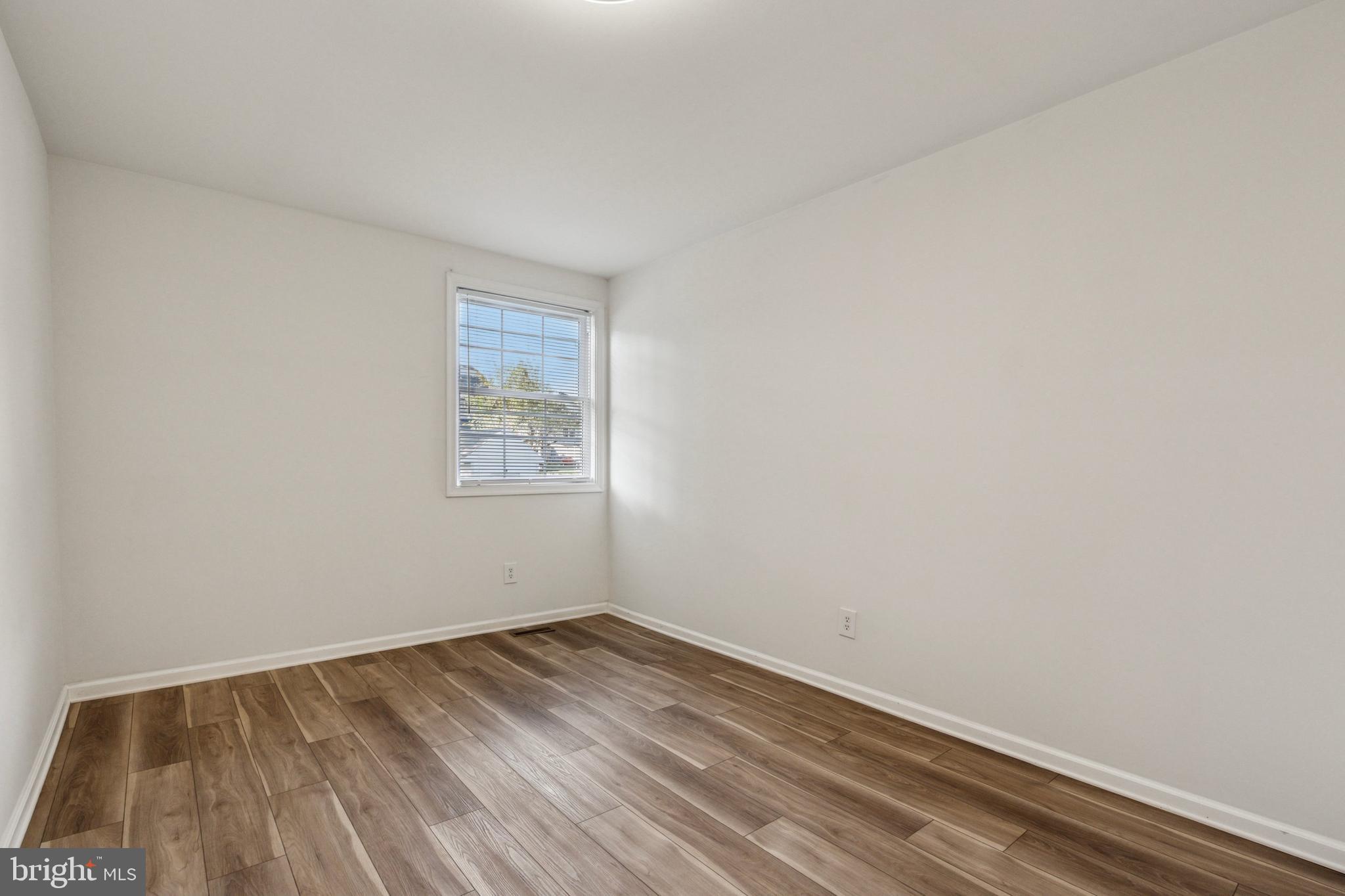 SOMERTON - Residential