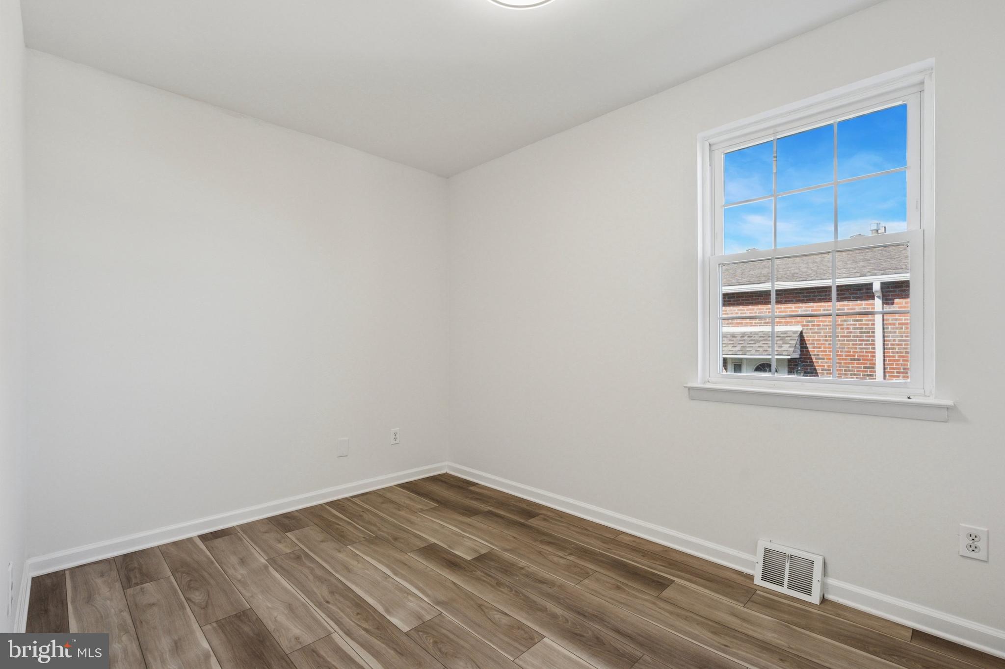 SOMERTON - Residential