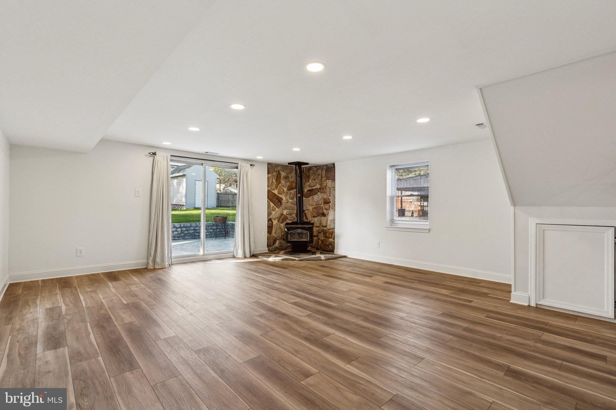 SOMERTON - Residential