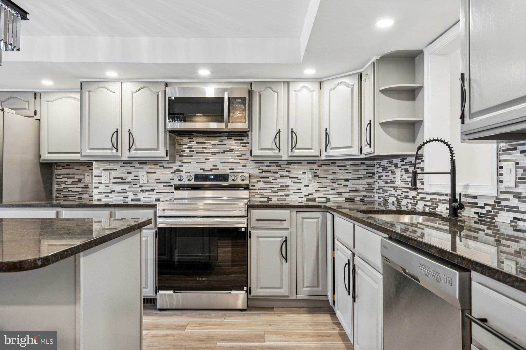 SOMERTON - Residential