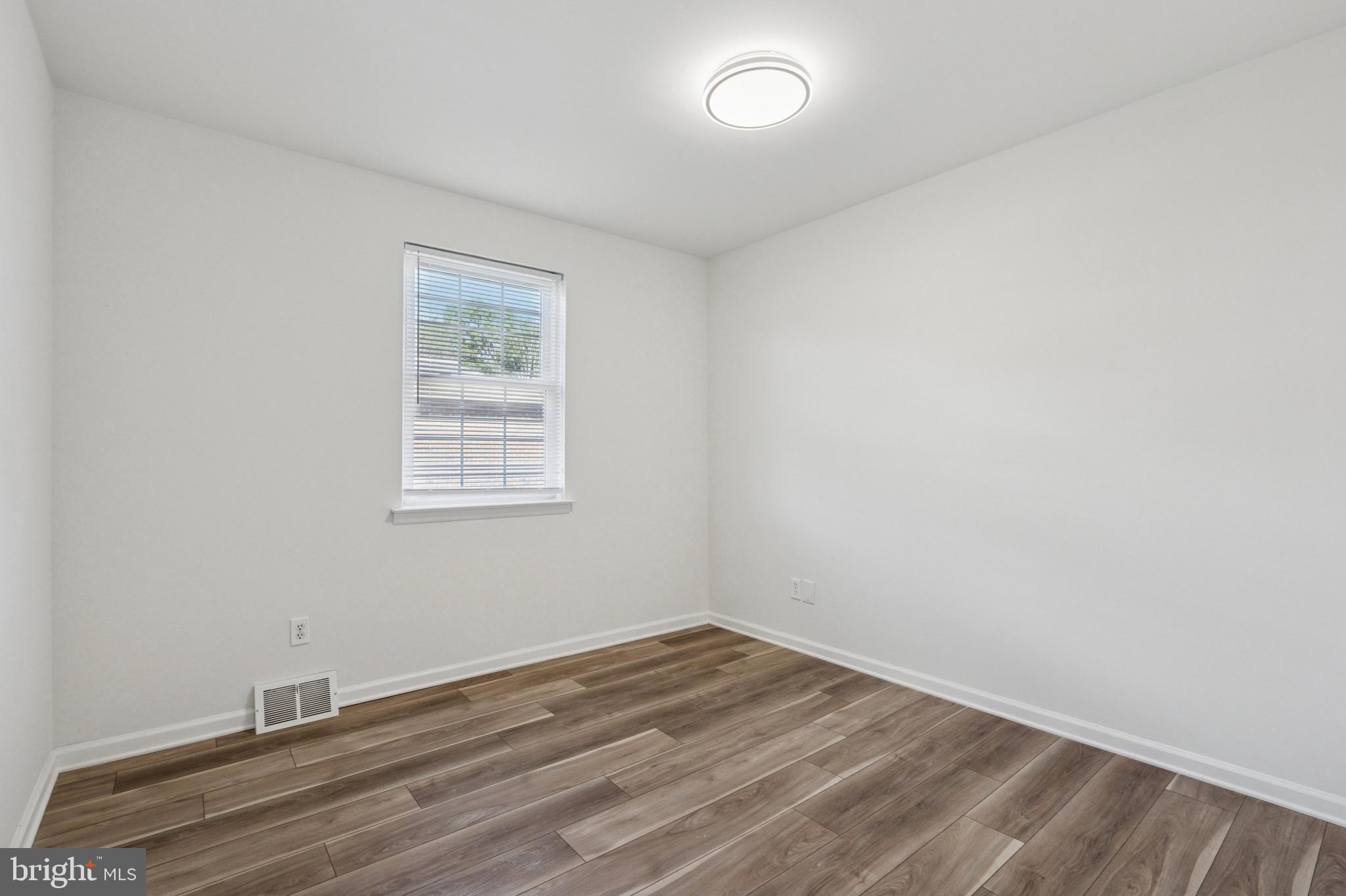 SOMERTON - Residential