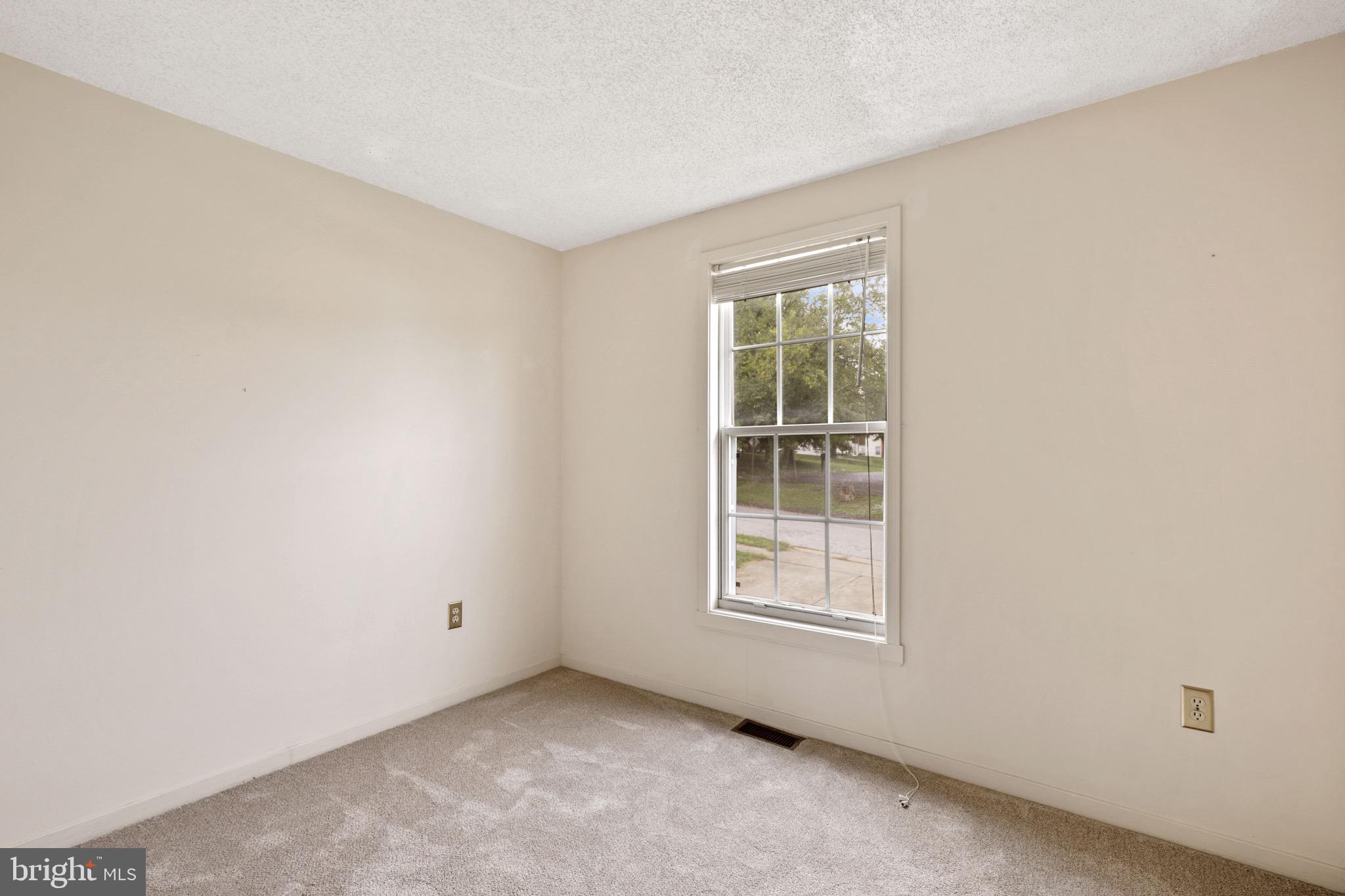 CATONSVILLE MANOR - Residential