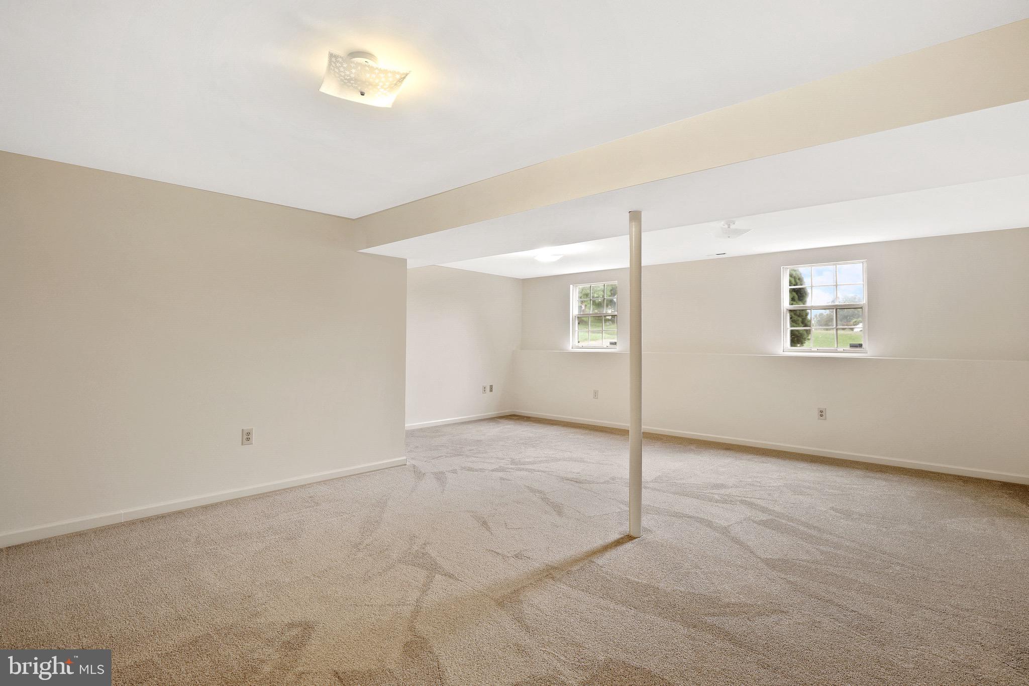 CATONSVILLE MANOR - Residential