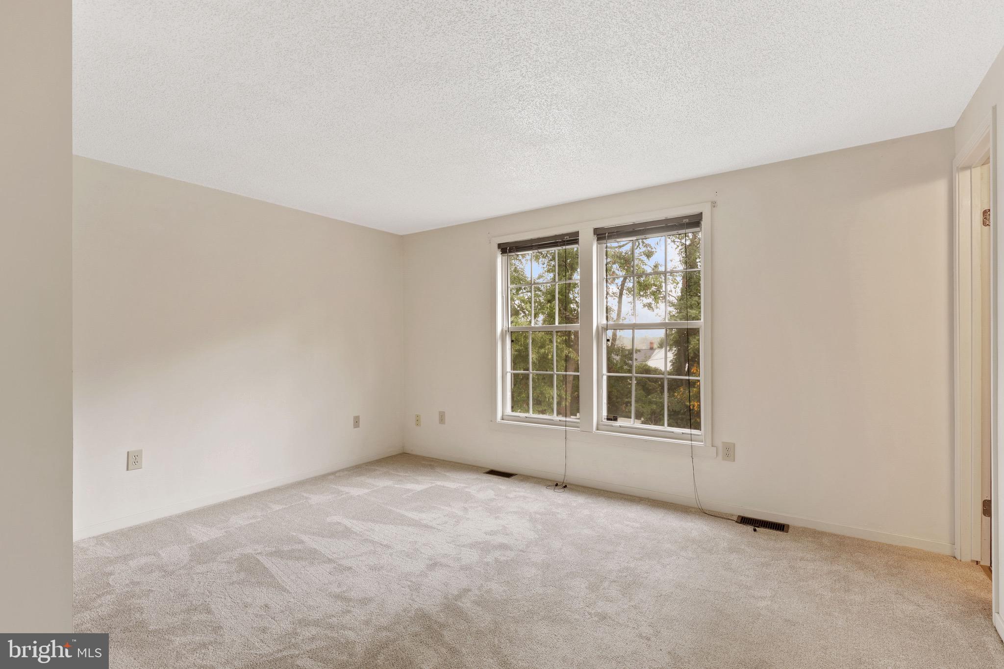 CATONSVILLE MANOR - Residential