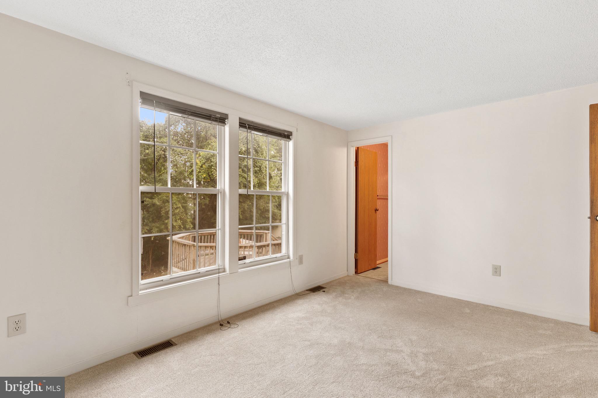 CATONSVILLE MANOR - Residential