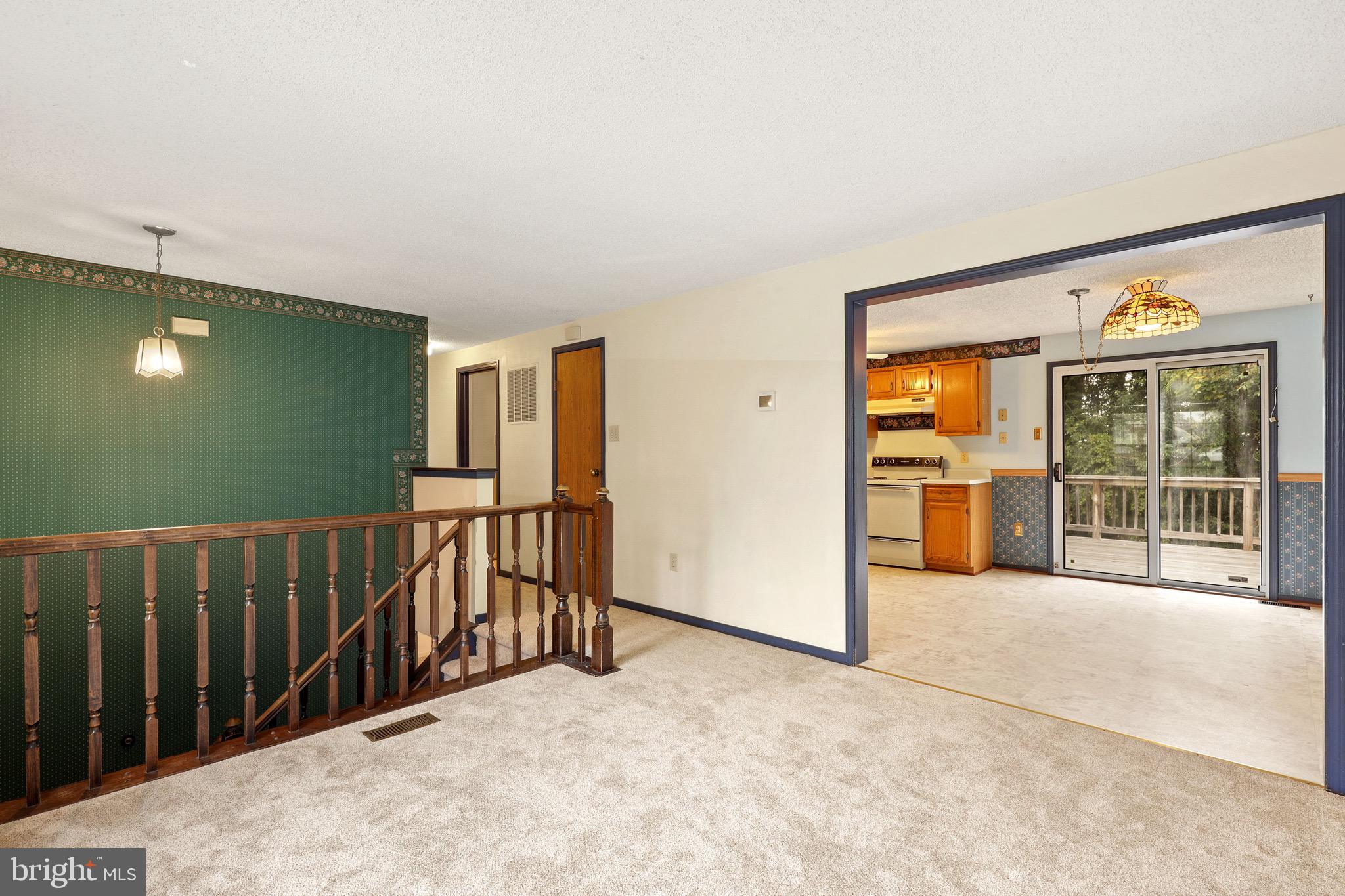 CATONSVILLE MANOR - Residential