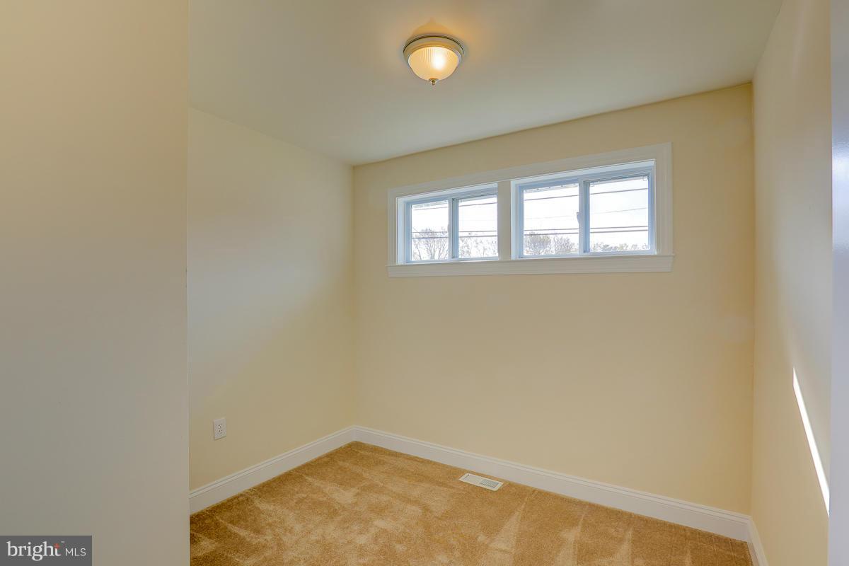 TOLLGATE - Residential