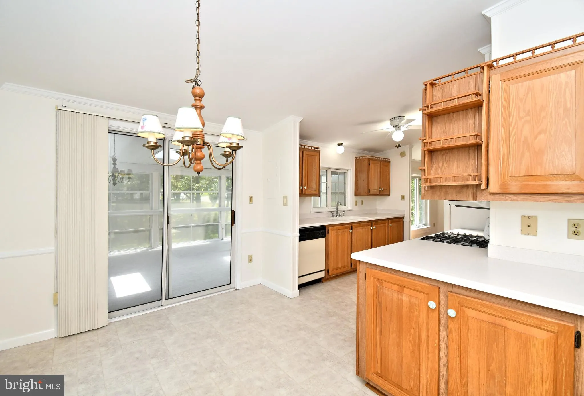 Harleysville, Pennsylvania 19438, United States, 2 Bedrooms Bedrooms, ,2 BathroomsBathrooms,Residential,Pending,194507