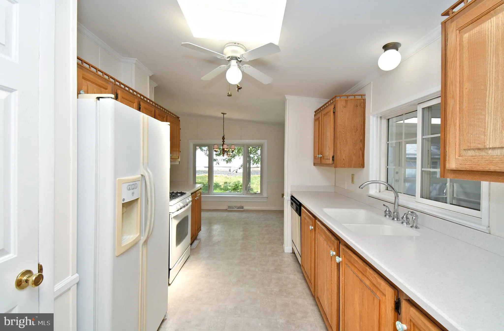 Harleysville, Pennsylvania 19438, United States, 2 Bedrooms Bedrooms, ,2 BathroomsBathrooms,Residential,Pending,194507