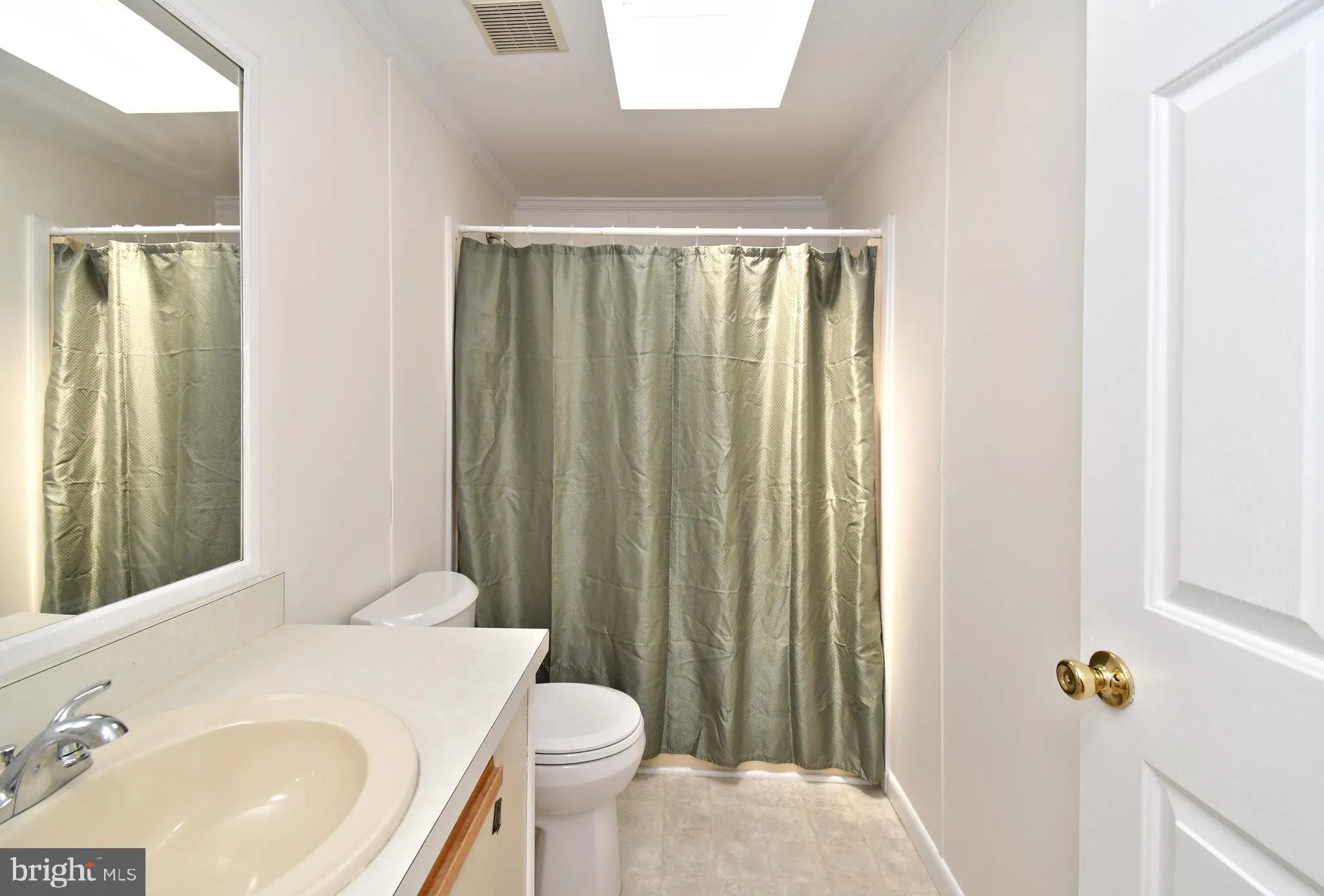 Harleysville, Pennsylvania 19438, United States, 2 Bedrooms Bedrooms, ,2 BathroomsBathrooms,Residential,Pending,194507