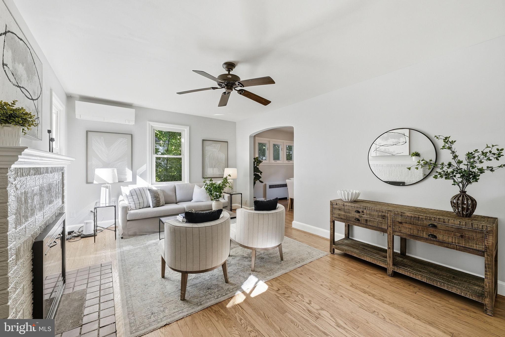 1102 MERWOOD DRIVE