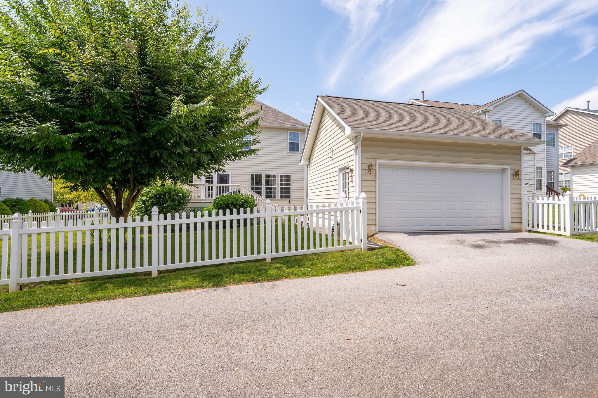 HUNTFIELD - Residential