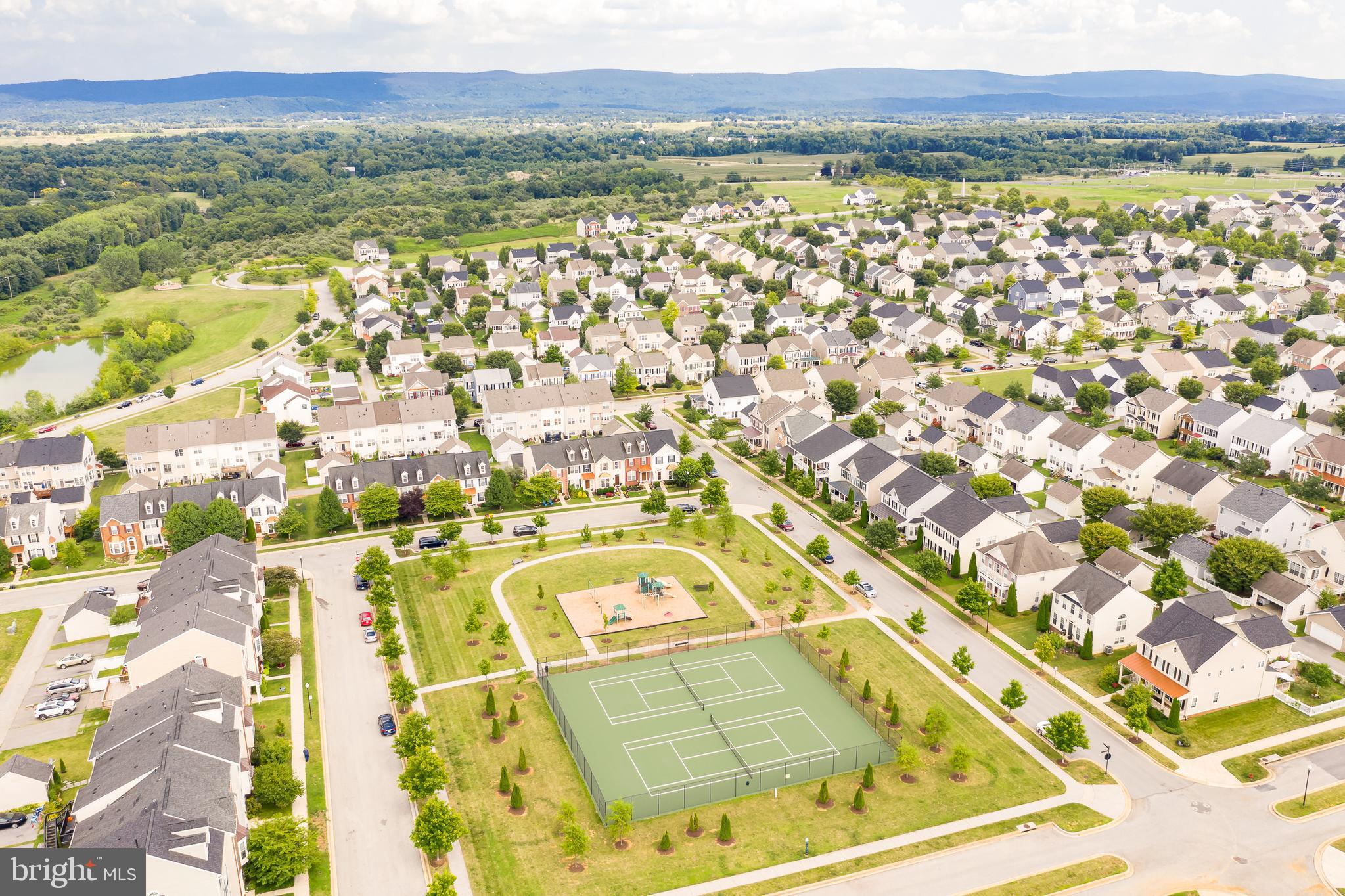 HUNTFIELD - Residential