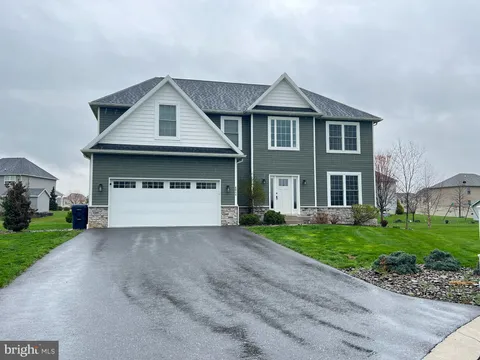 6044 Mountain View Drive, Chambersburg, PA MLS: PAFL2024636
