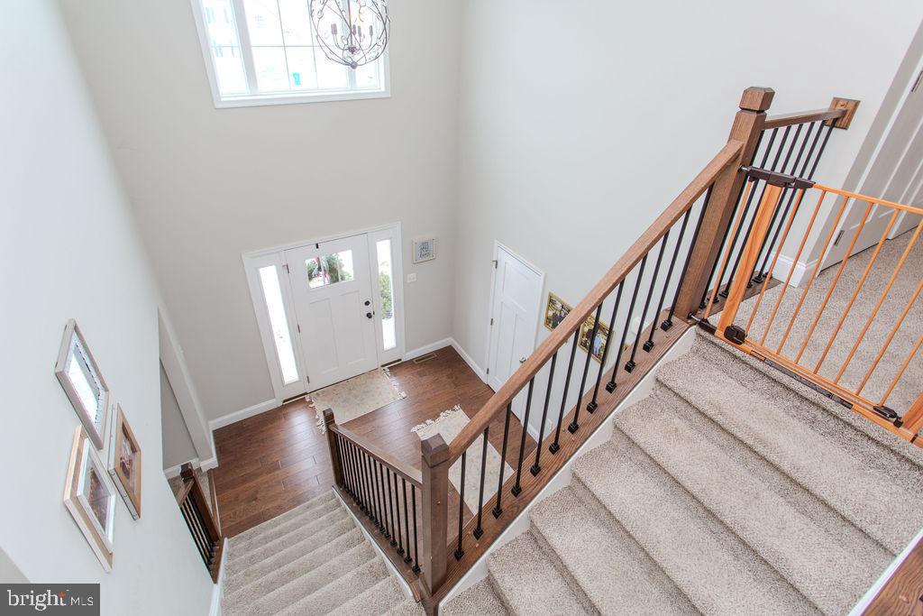 VILLAGE GREEN - Residential