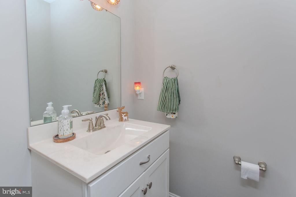 VILLAGE GREEN - Residential