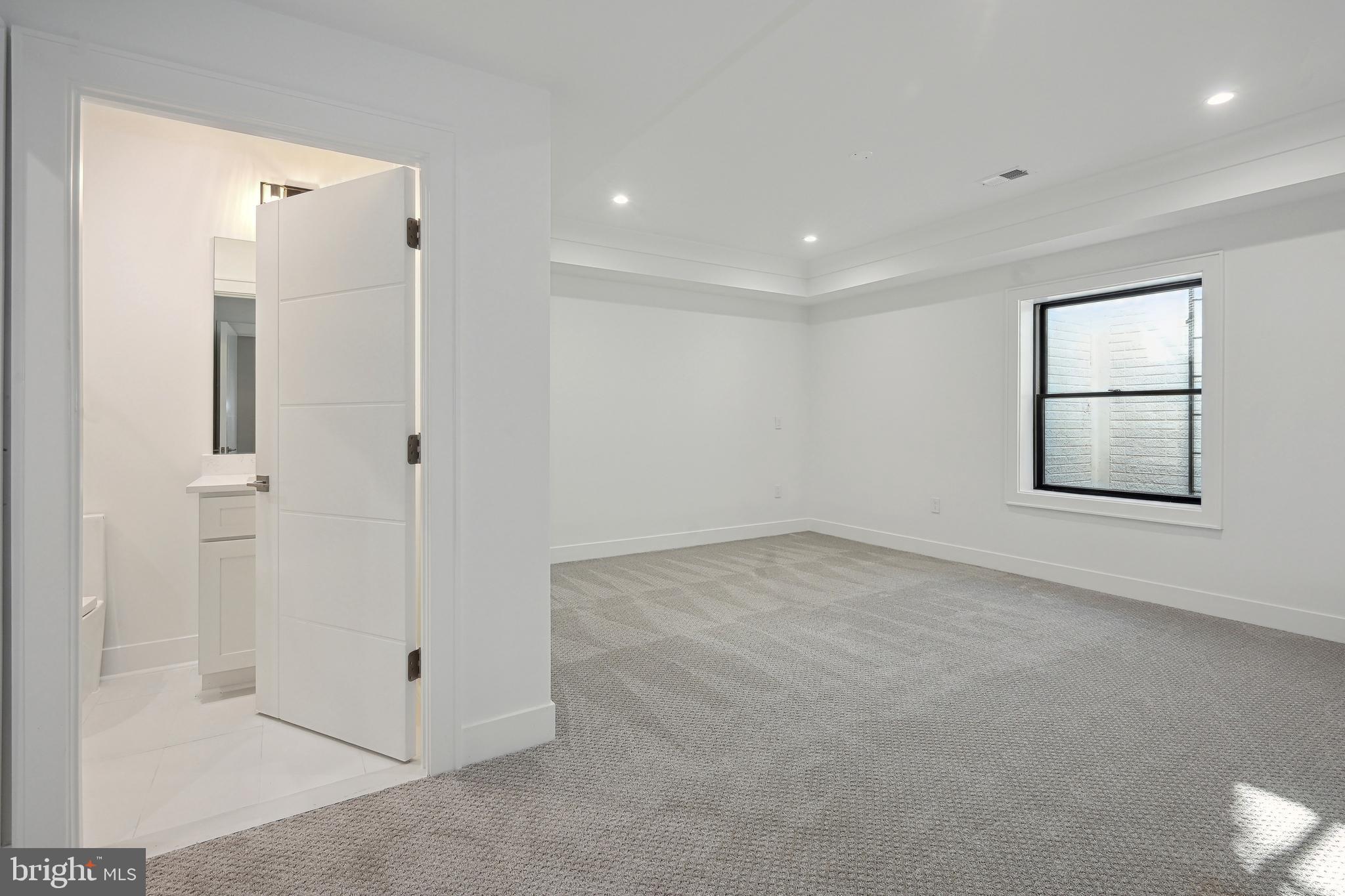 RUCKERS LANGLEY - Residential