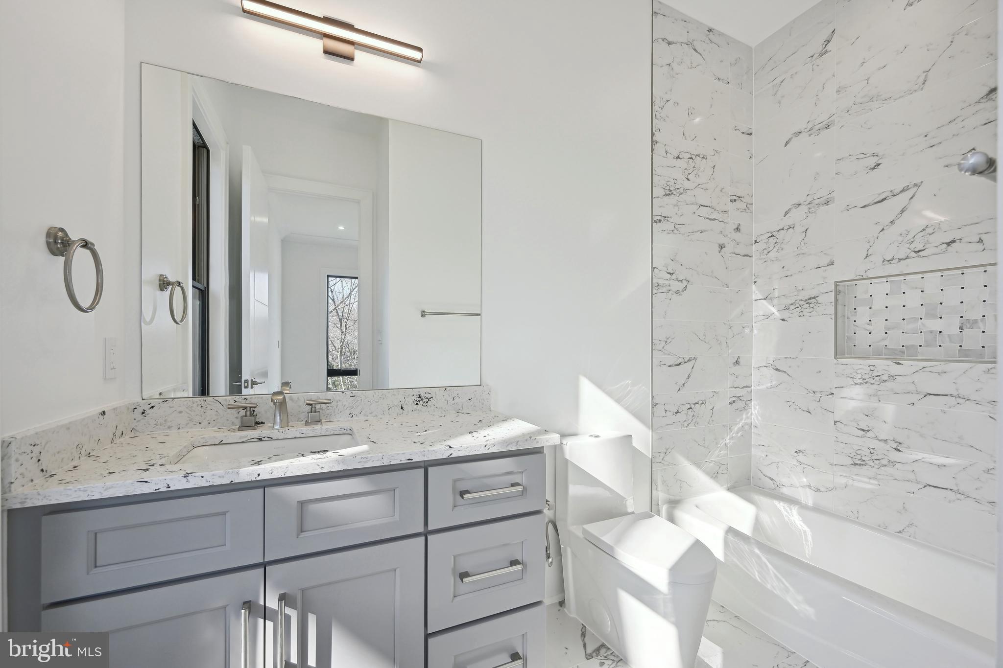 RUCKERS LANGLEY - Residential