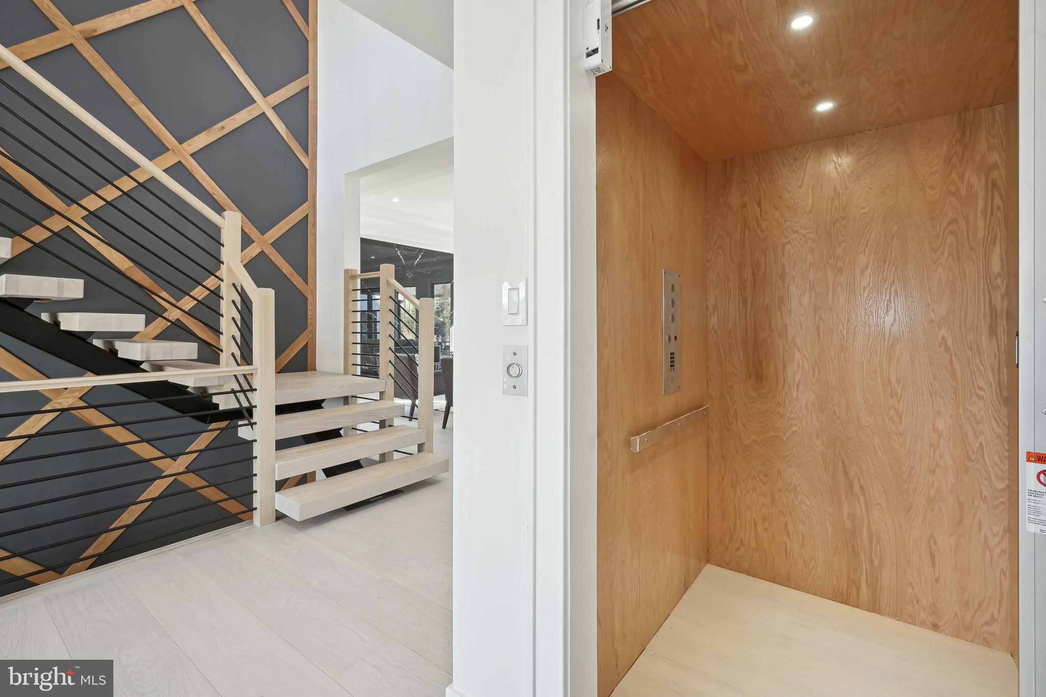 RUCKERS LANGLEY - Residential