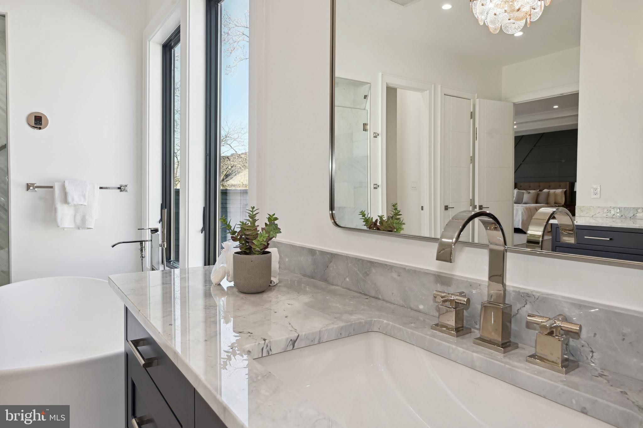 RUCKERS LANGLEY - Residential