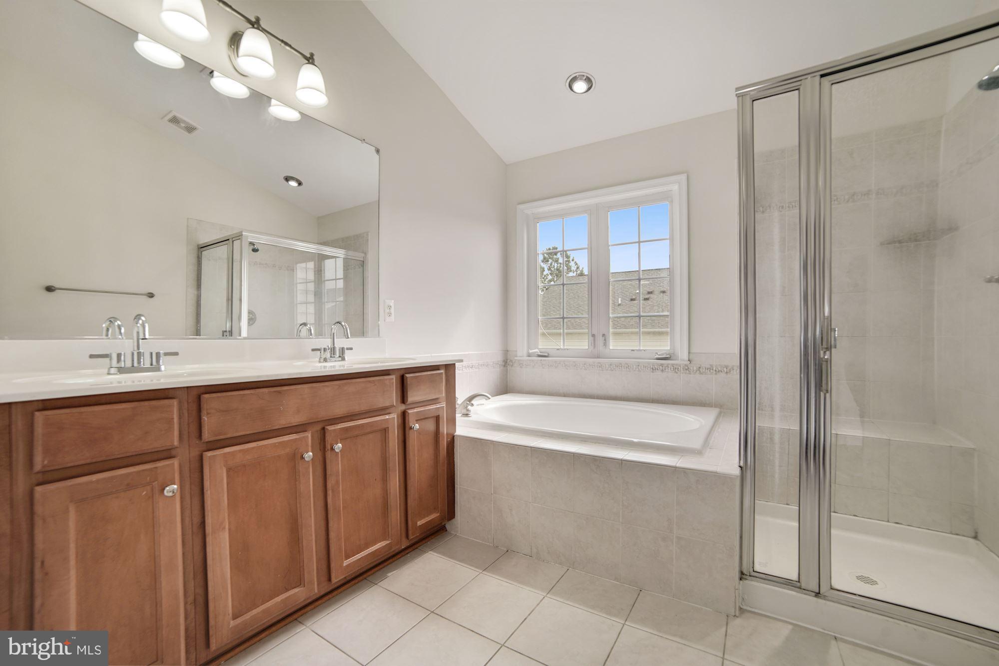 SULLY MANOR - Residential