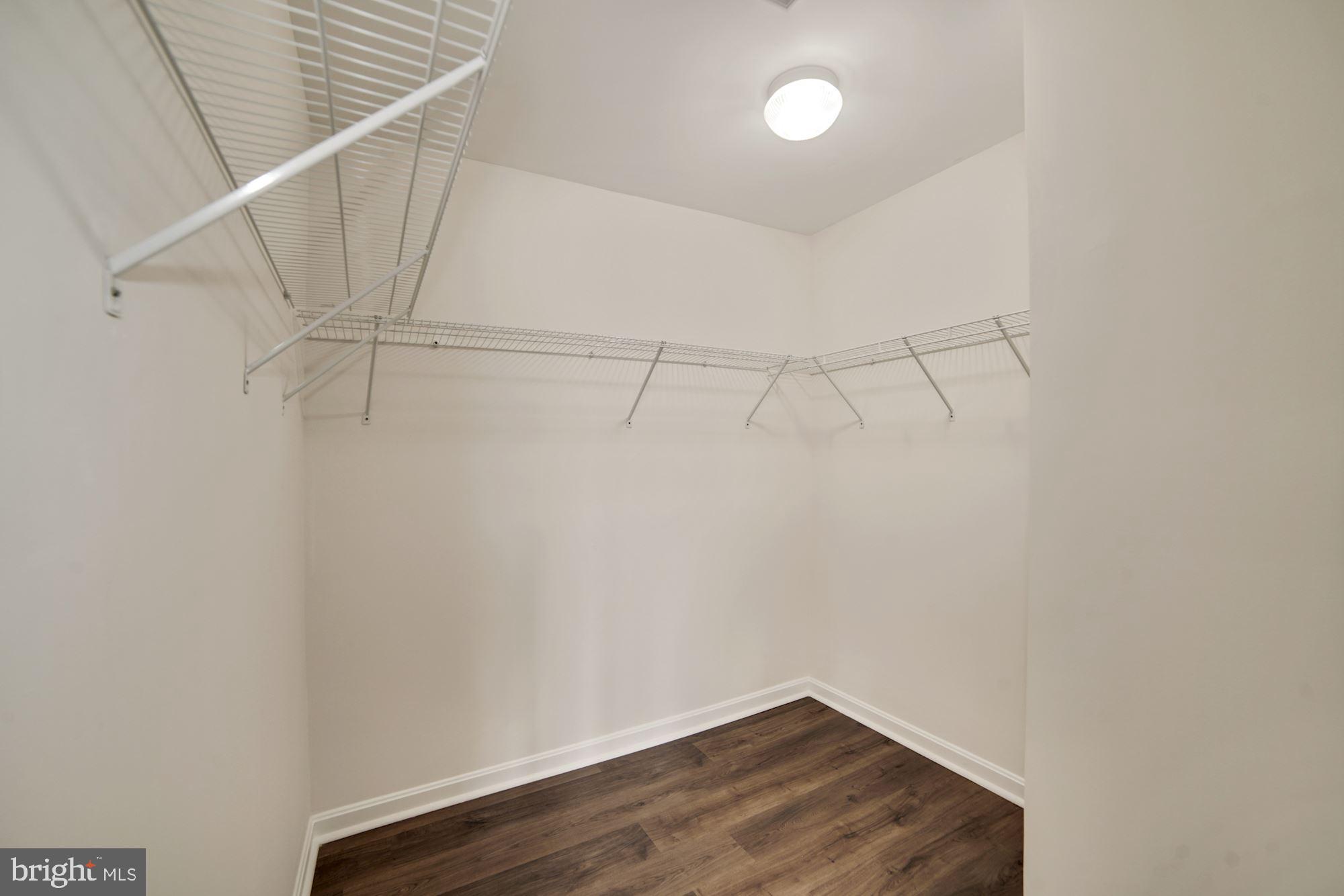 SULLY MANOR - Residential