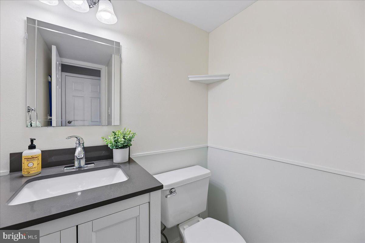 MONTCLAIR WATERS EDGE - Residential
