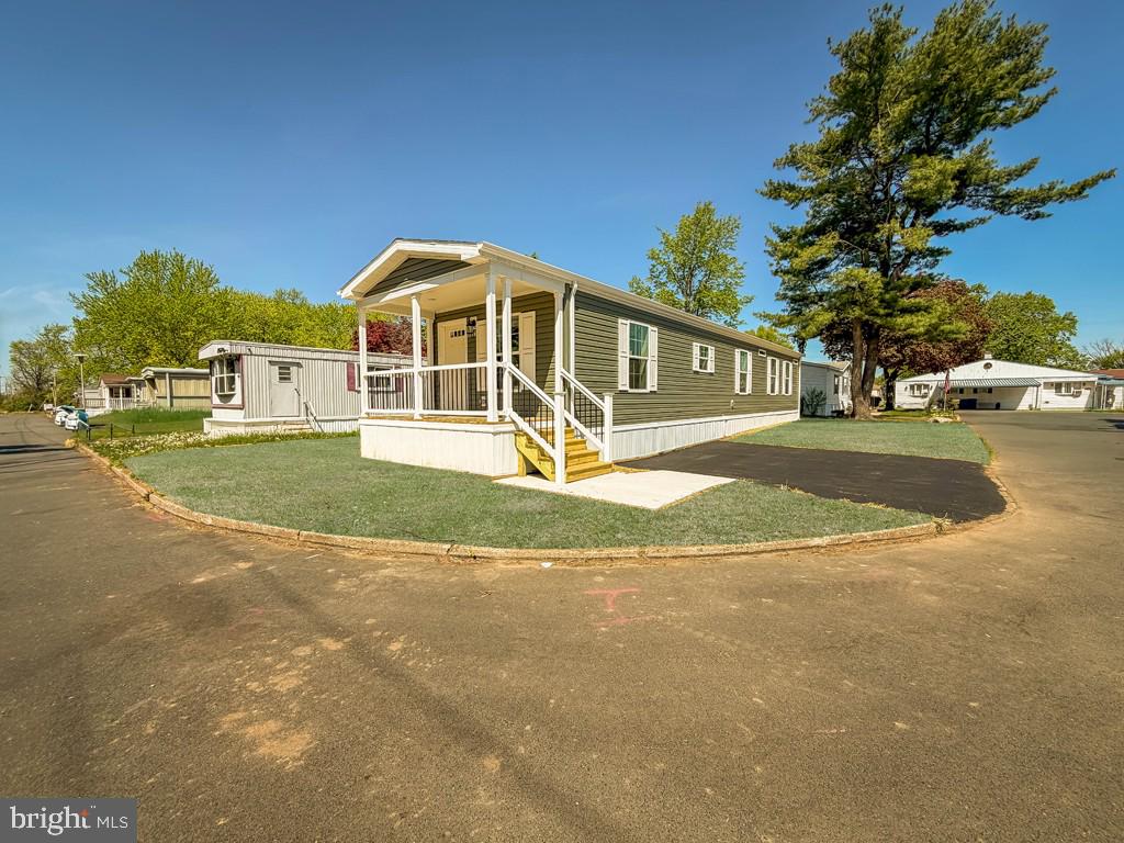 PENNWOOD CROSSING - Residential