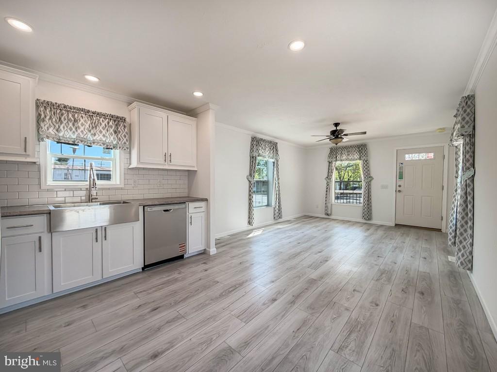 PENNWOOD CROSSING - Residential