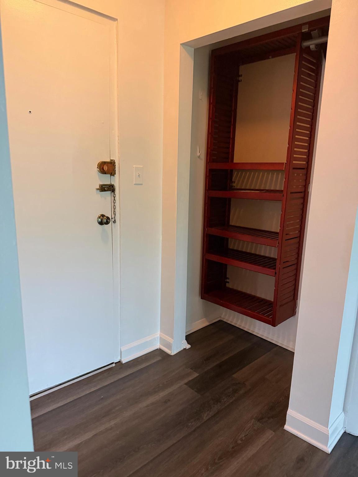 WALNUT GROVE - Residential