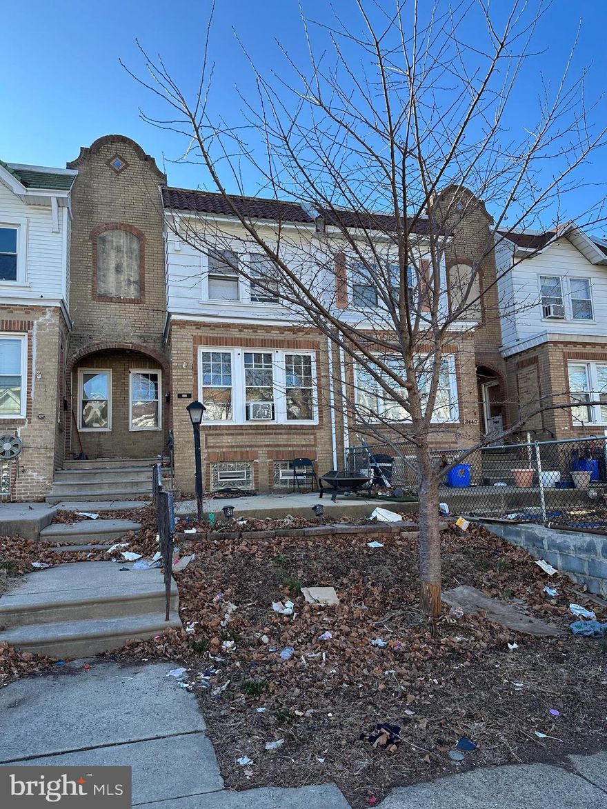 property Conveniently located  in Northeast Philadelphia, May Fair Subdivision!  house size is a lot bigger than most of other houses in the neighborhood. Just a block down Frankford Ave and all the stores, services, and restaurants around the  neighborhood ! Easy access to public transit. Great as  first home or investment property.