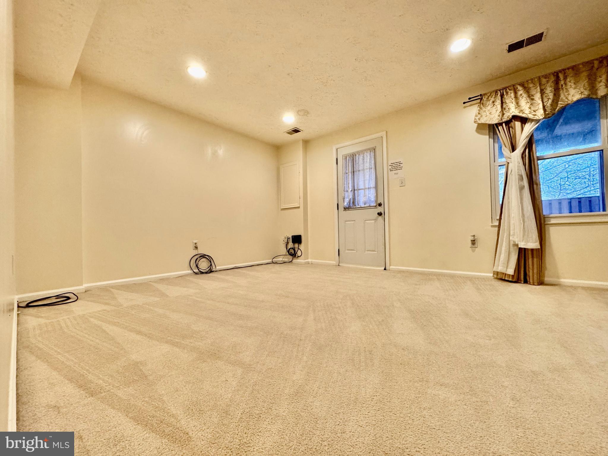 AMBERFIELD - Residential Lease