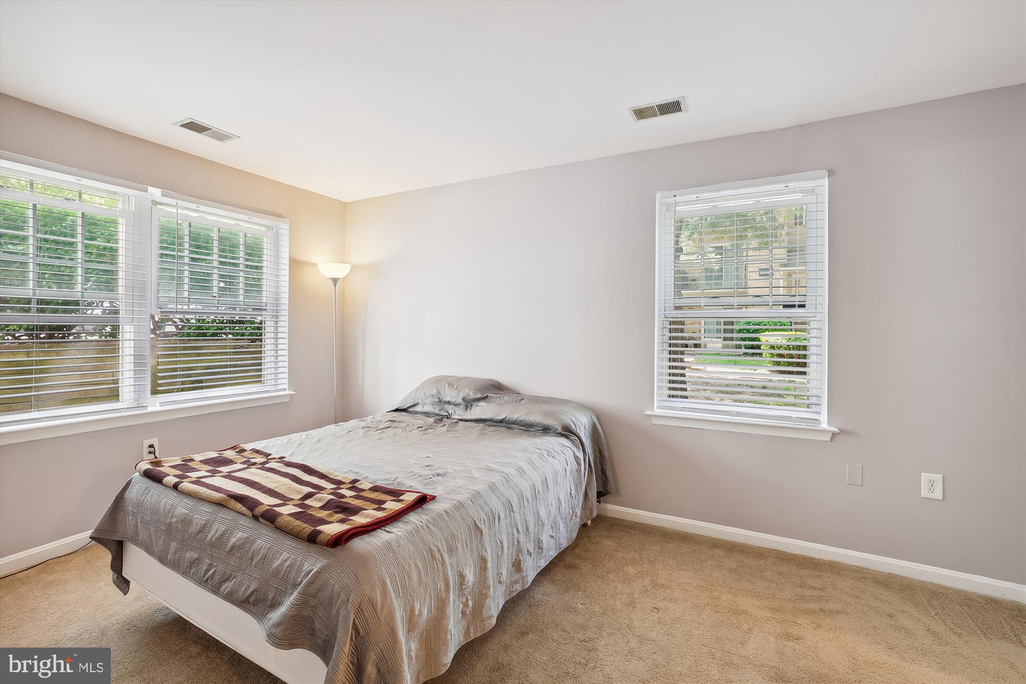 FLOWER HILL - Residential