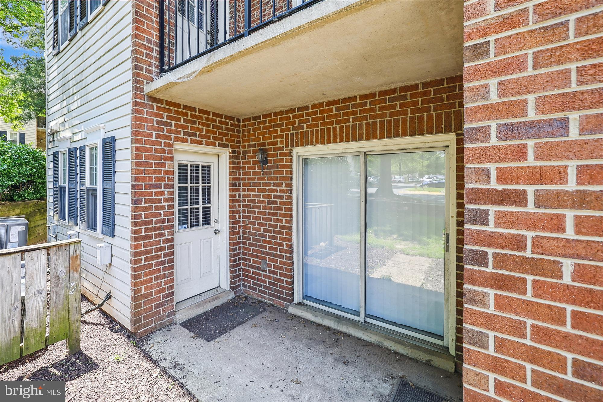 FLOWER HILL - Residential