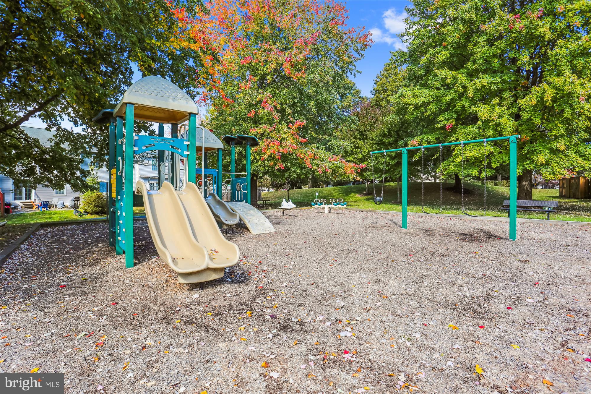 FLOWER HILL - Residential