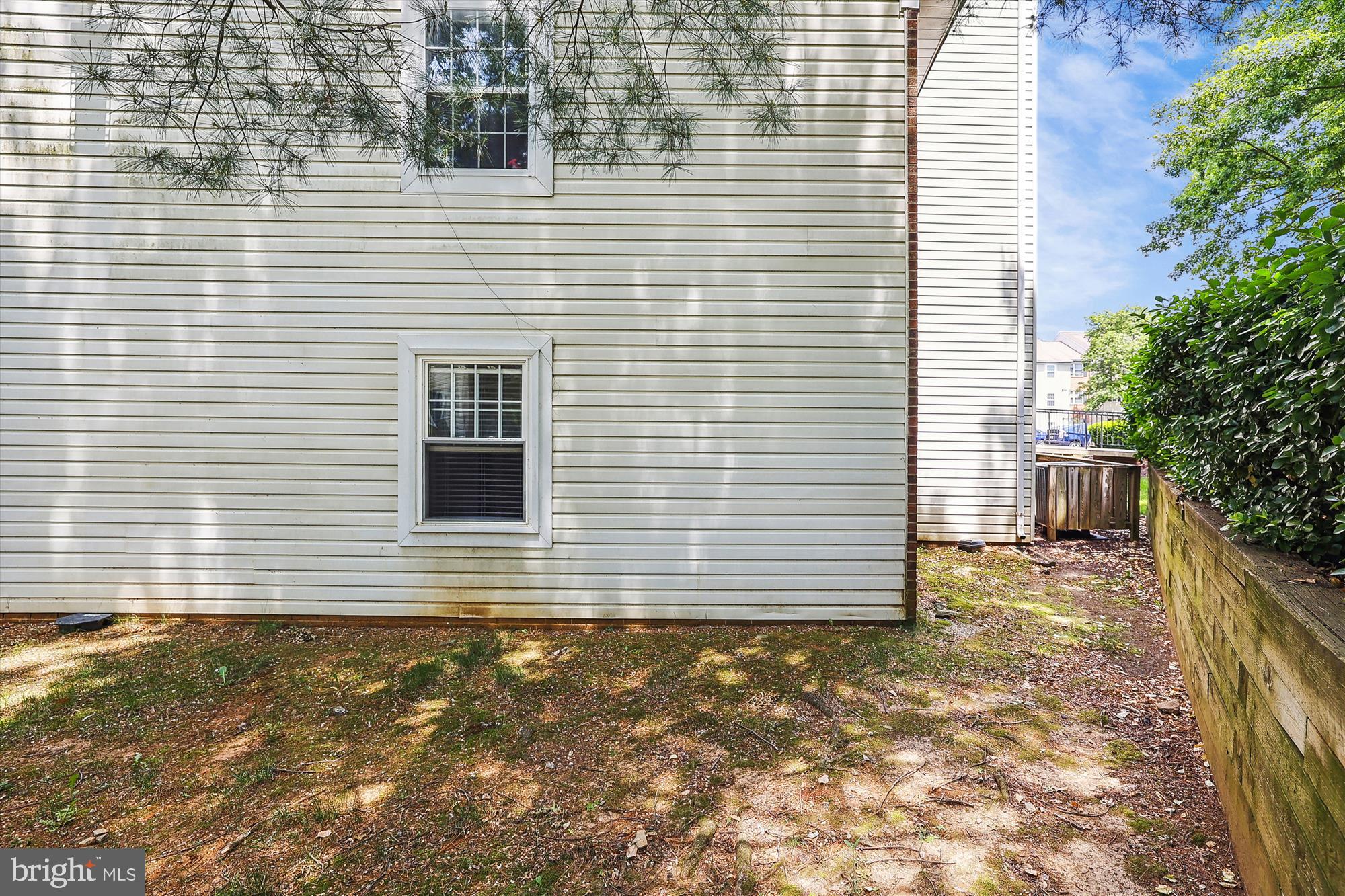 FLOWER HILL - Residential