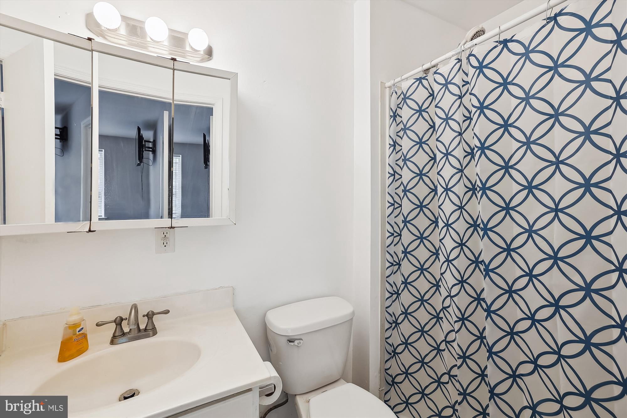 FLOWER HILL - Residential