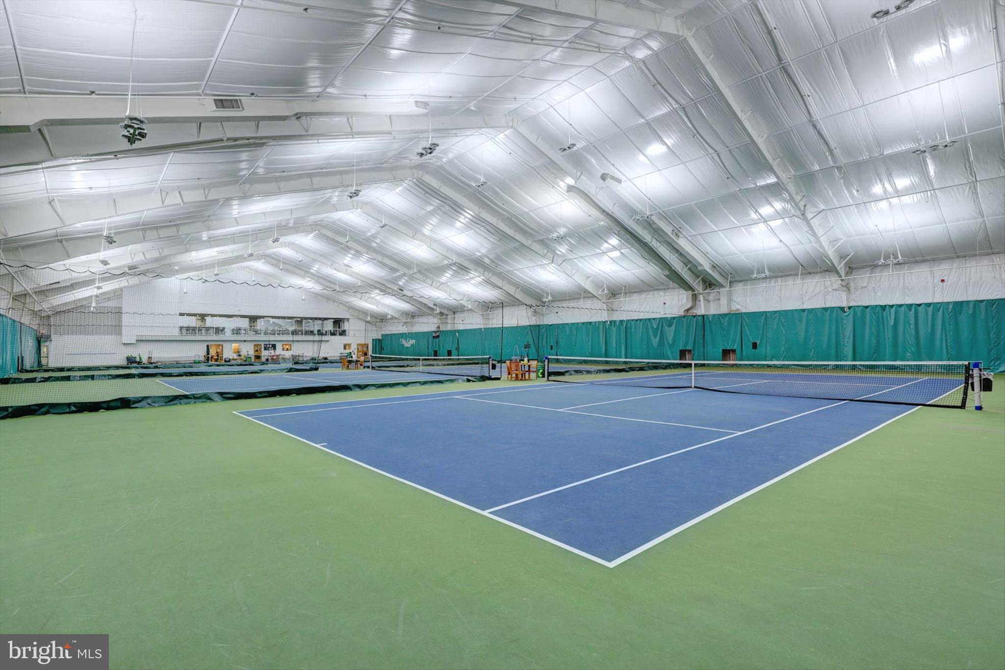 SEA COLONY WEST - Residential