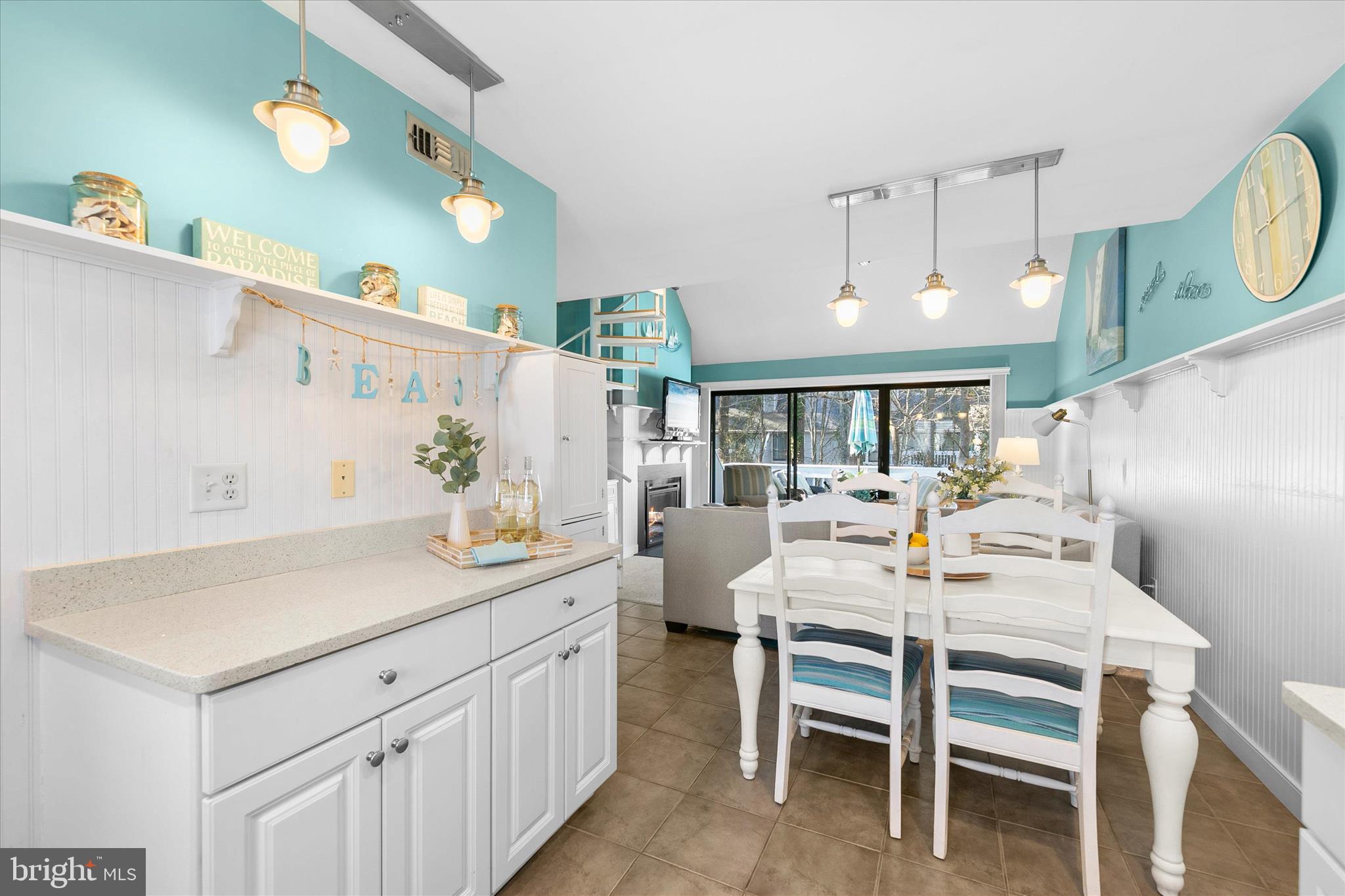 SEA COLONY WEST - Residential